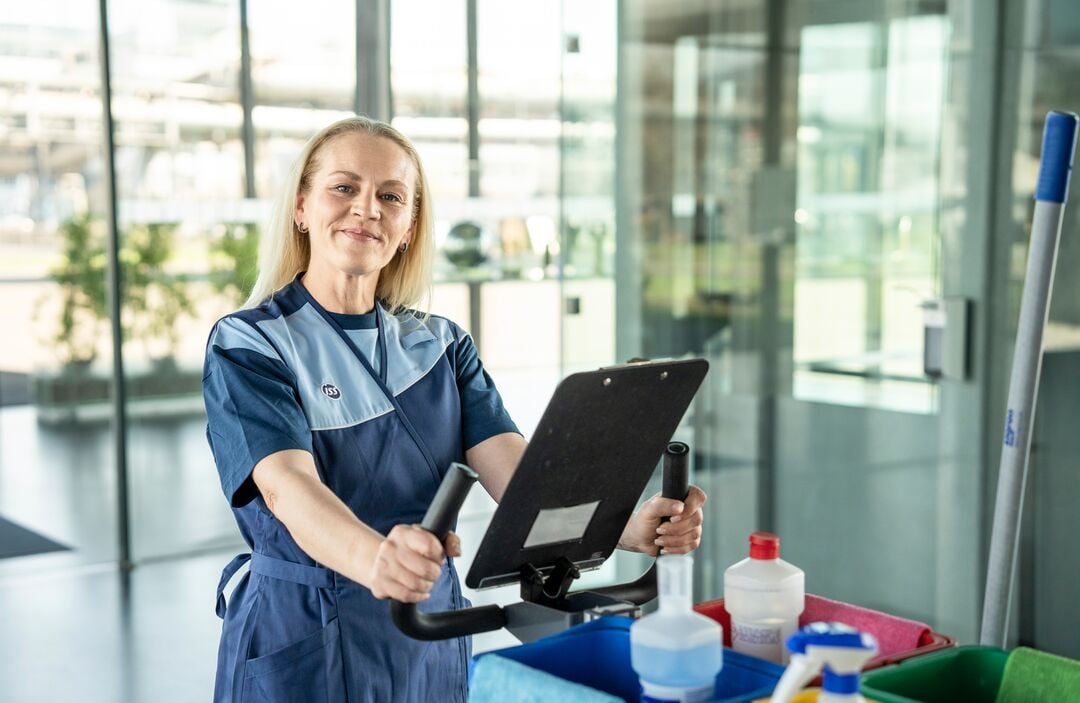 Web_Desktop-2024_ISS_AT_Vari Servizi_02_Hero photo